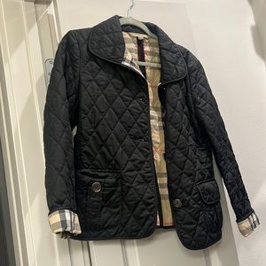 Burberry jacket used like new, small